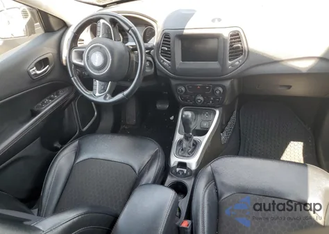 2020 Jeep Compass Latitude z USA, uszkodzony, nr VIN 3C4NJDBB5LT161153